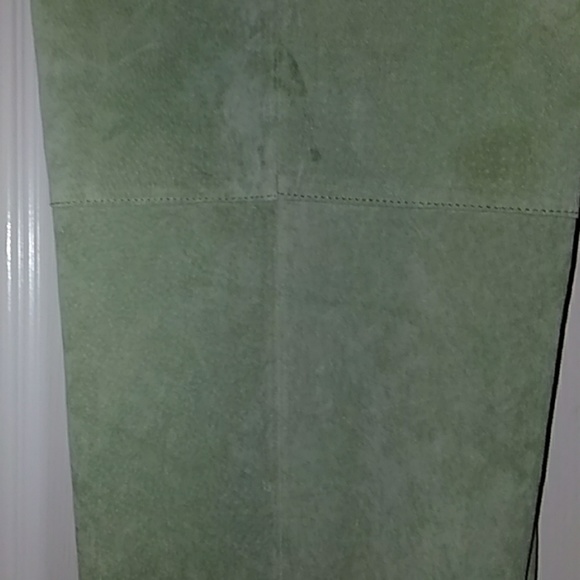 Green suede pants - Picture 2 of 3